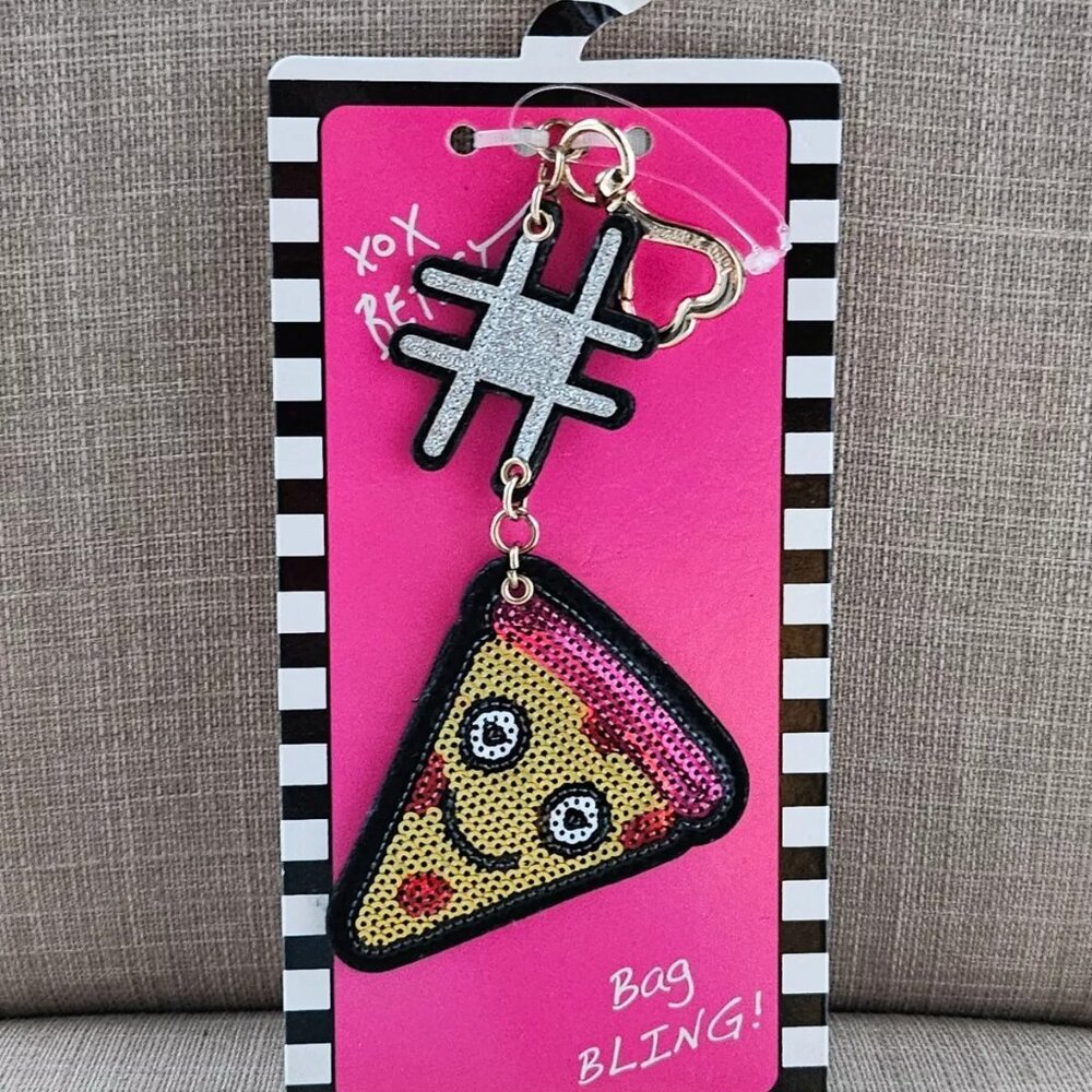 Betsey Johnson Key Holder Bling Sequins Pizza Bite Keychain Fancy Key Chain New
